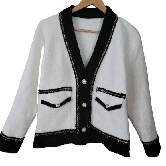 CONTRAST SHIMMER FRINGE FUZZY KNIT CARDIGAN IN WHITE - Picture 7 of 11